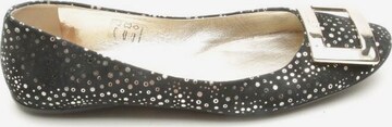 Roger Vivier Flats & Loafers in 39,5 in Gold: front