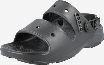 Pantofi deschiși de la Crocs pe negru: față