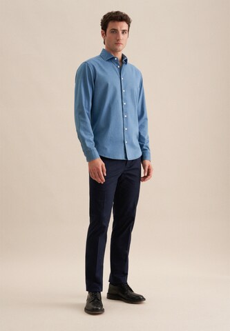 Coupe regular Chemise 'Schwarze Rose' SEIDENSTICKER en bleu