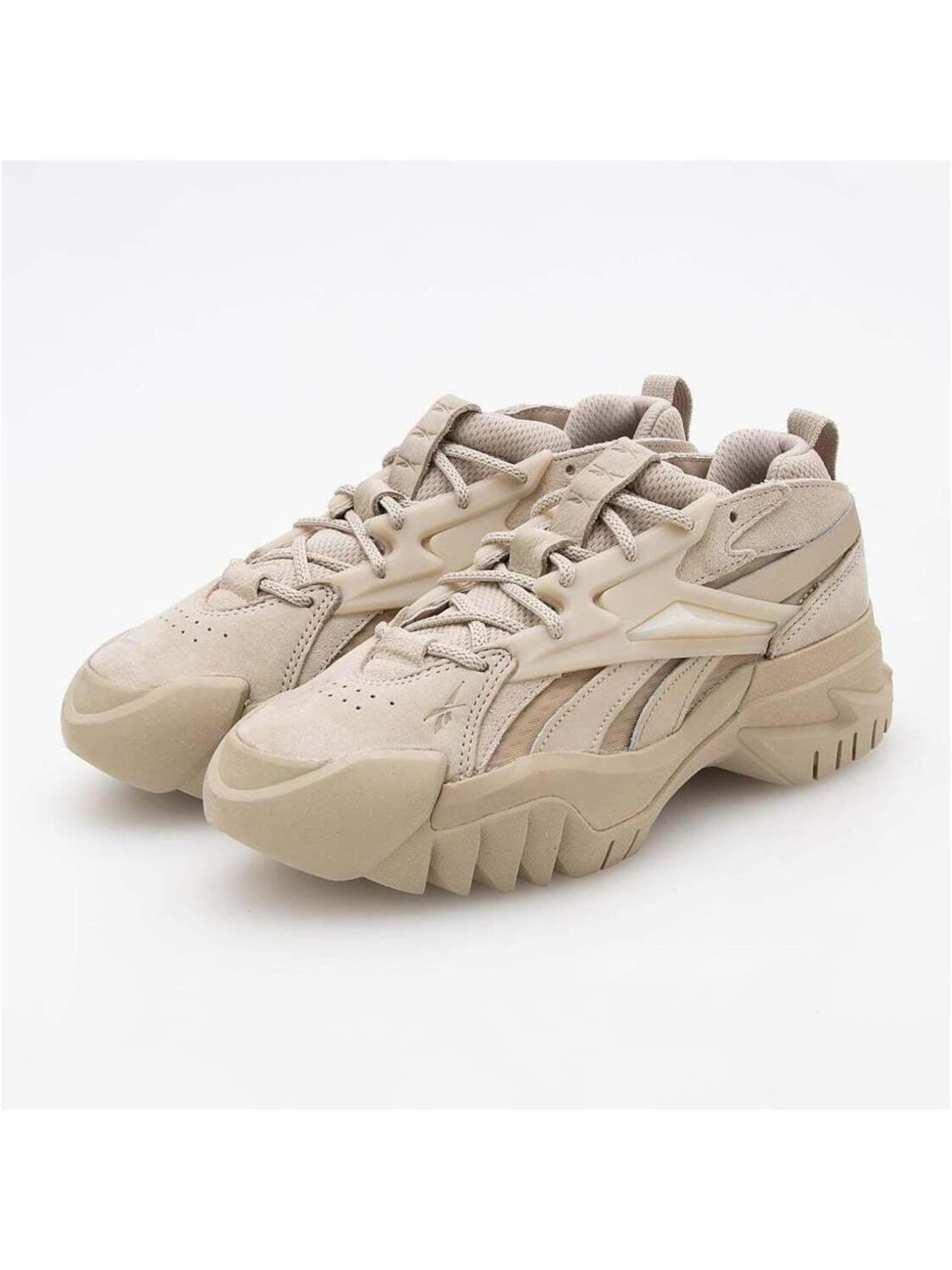 Reebok - Calzado deportivo 'Reebok X Cardi B Club C V2' en beige