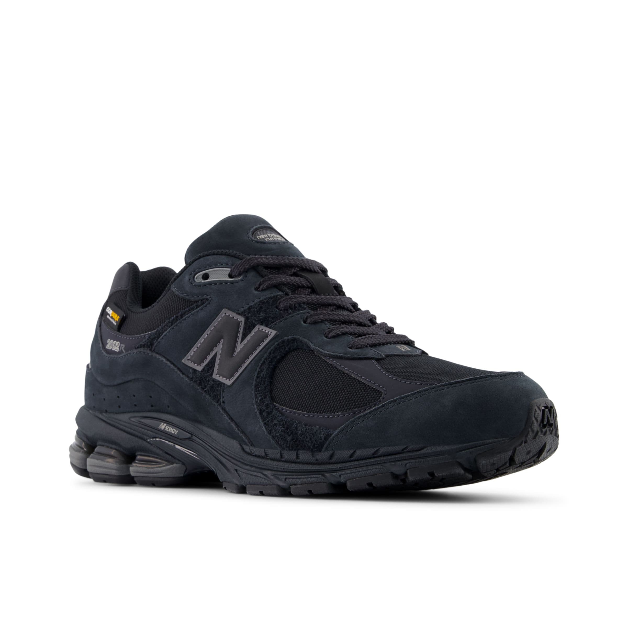 Baskets basses new balance en noir