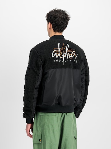 ALPHA INDUSTRIES Демисезонная куртка в Черный