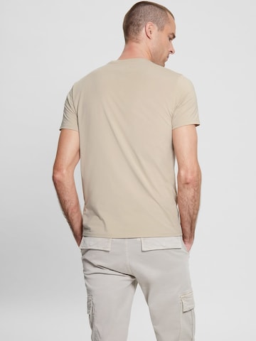 T-Shirt 'Classic' GUESS en beige