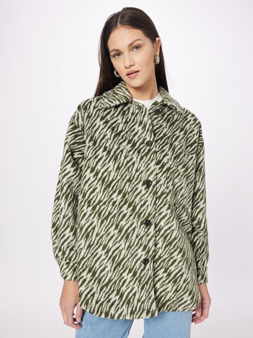 Cotton On Between-Season Jacket in Green: front