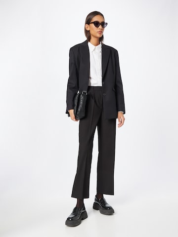 LMTD Wide leg Pleat-Front Pants 'REGINA' in Black