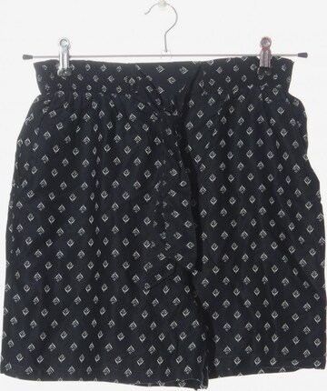 Gina Shorts in S in Black: front