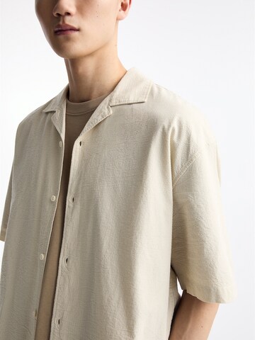 Pull&Bear Comfort Fit Hemd in Beige