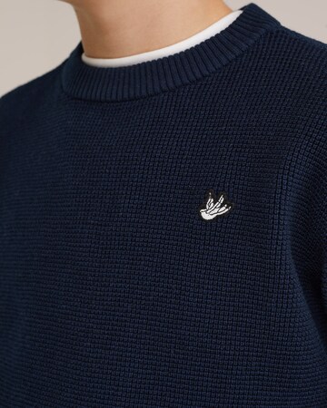 WE Fashion Sweater in Black