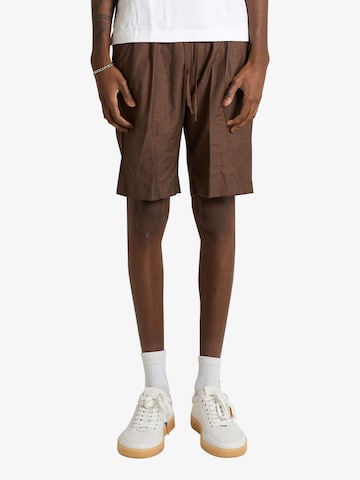regular Pantaloni di SSEINSE in marrone: frontale