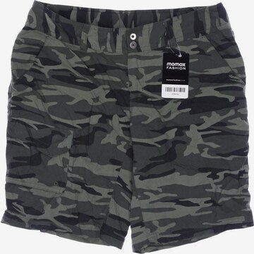 COLUMBIA Shorts in S in Green: front