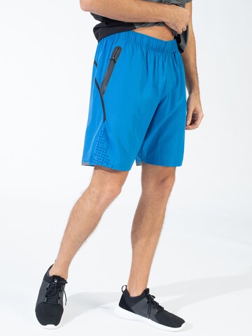 Spyder Regular Sportbroek in Blauw: voorkant