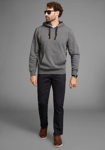 Man's World Sweatshirt in Grau