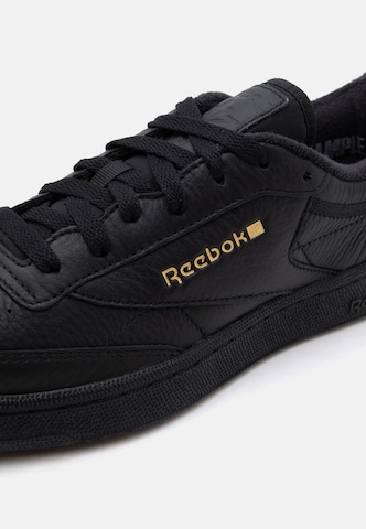 Reebok Matalavartiset tennarit 'CLUB C 85' värissä musta