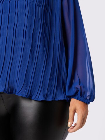 Vero Moda Curve - Blusa 'Klasi' en azul