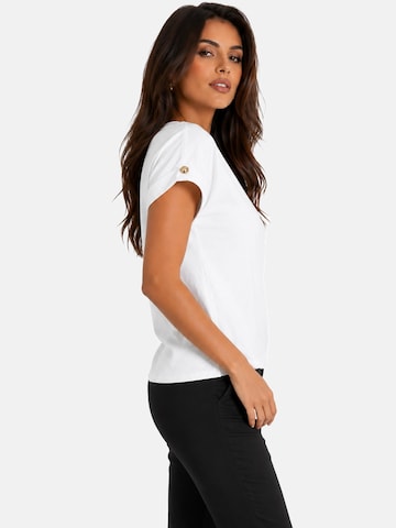 REGINA FASHION Blúzka 'Blouse with button' - Biela