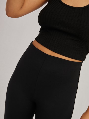 Skinny Leggings 'Daphne' A LOT LESS en noir