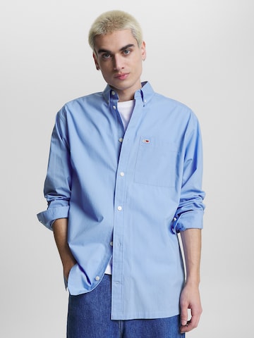 Tommy Jeans Comfort fit Button Up Shirt in Blue: front