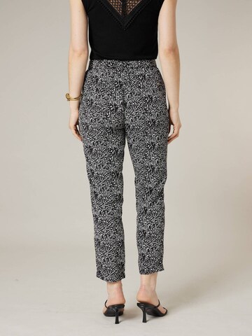 Deeluxe Tapered Hose 'Edisia' in Schwarz