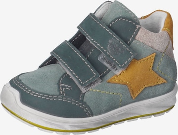 Pepino Sneakers in Green: front