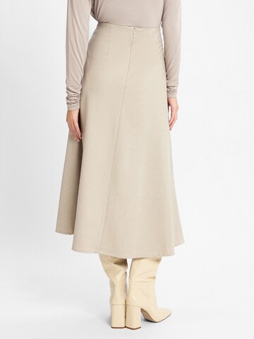 Marie Lund Rok in Beige