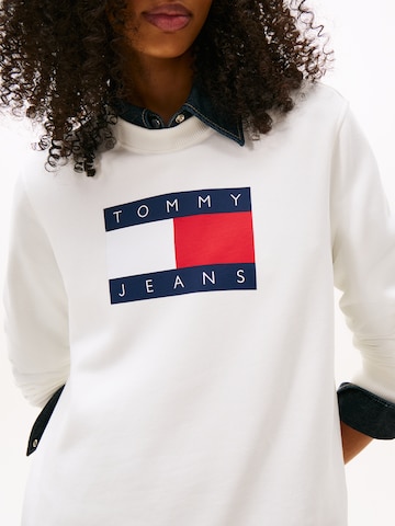 Tommy Jeans Sweatshirt in White