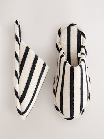 Next Kapcie w kolorze czarny