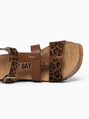 Bayton - Sandalias con hebilla 'Leida' en marrón