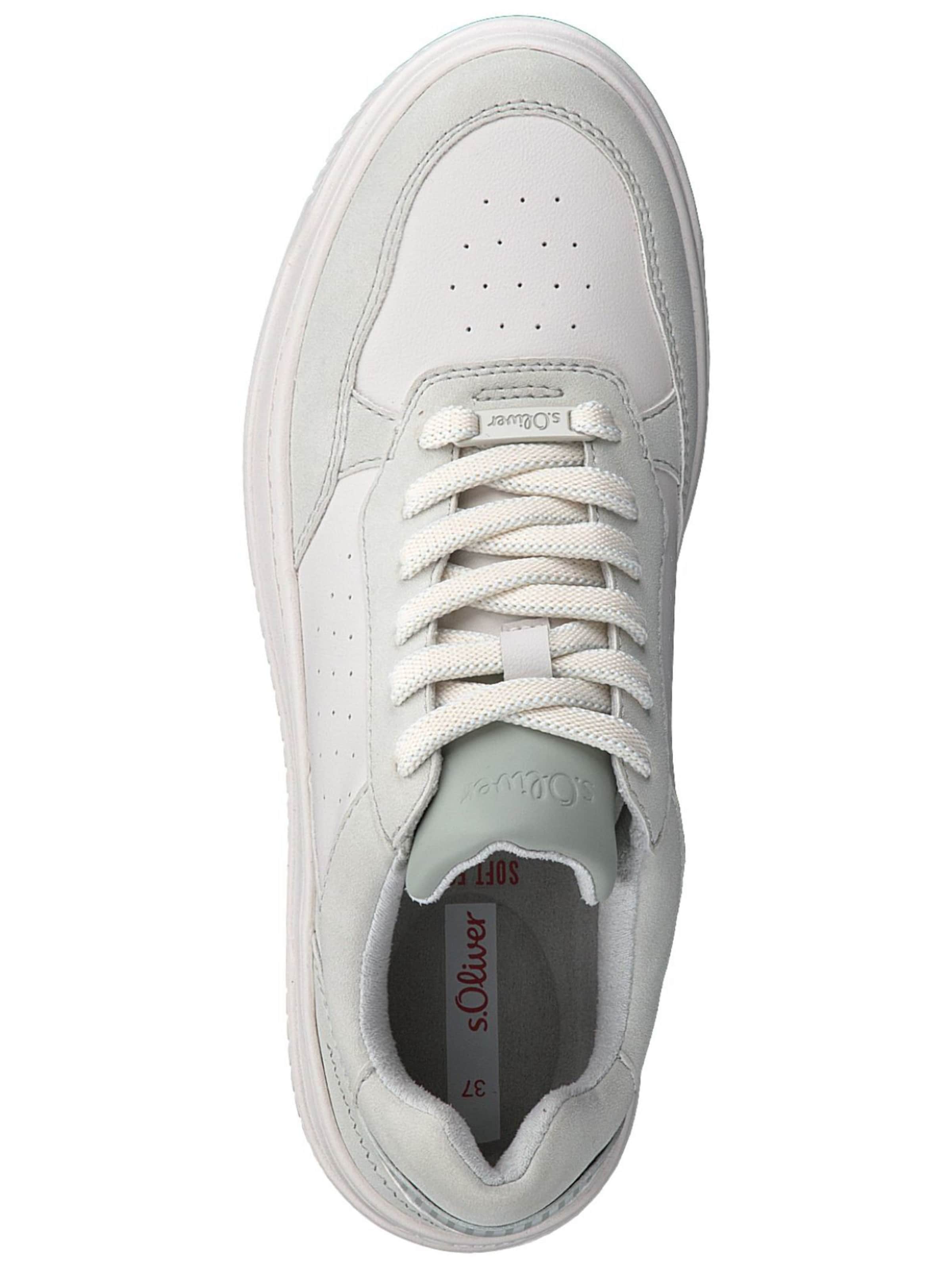 Baskets basses s.Oliver en blanc