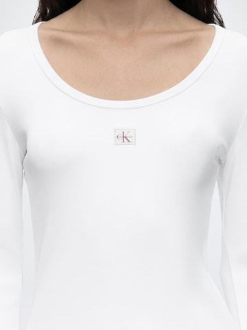 T-shirt Calvin Klein Jeans en blanc