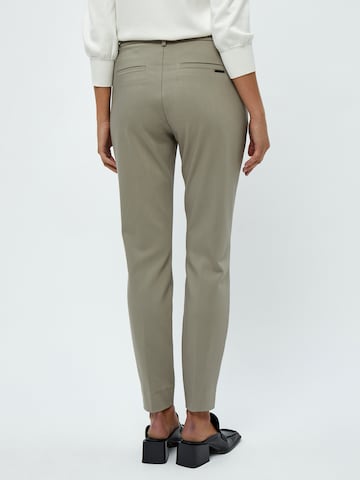 Regular Pantalon chino 'Daya' minus en gris