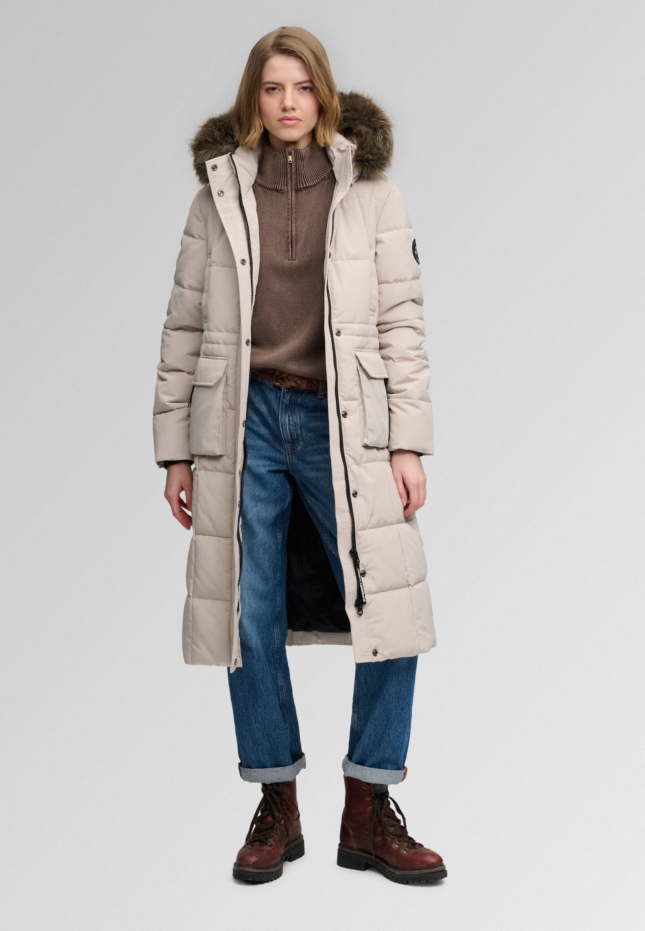 Superdry & Co Wintermantel 'Everest' in Beige: voorkant