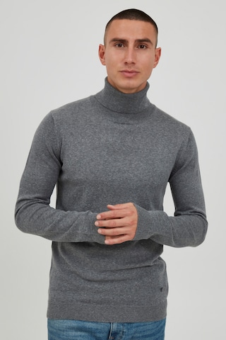 11 Project Sweater in Grey: front