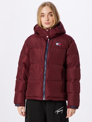 Tommy Jeans Winterjas 'ALASKA' in Rood: voorkant