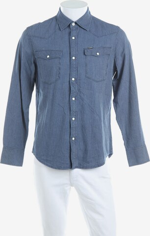 RAW Button Up Shirt in M in Blue: front