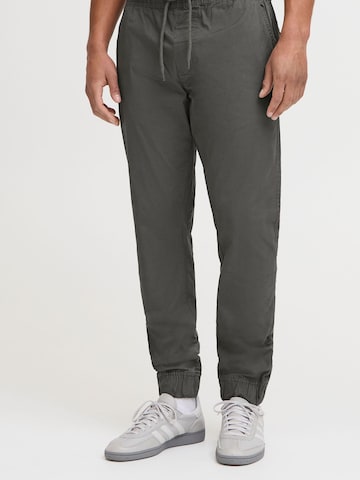 Effilé Pantalon !Solid en gris