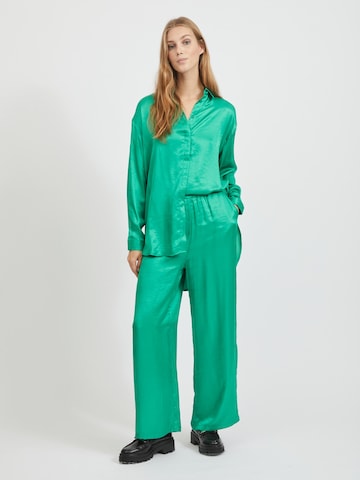 Wide leg Pantaloni di VILA in verde