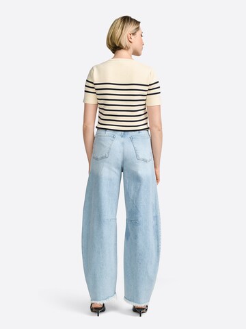 Rich & Royal Конический (Tapered) Джинсы в Синий