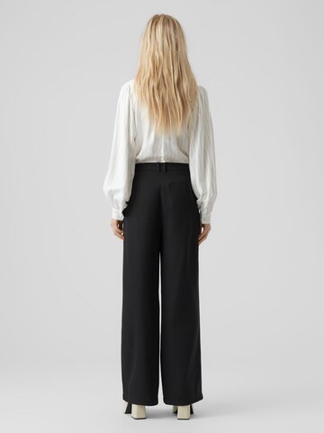 VERO MODA Wide Leg Hose in Schwarz
