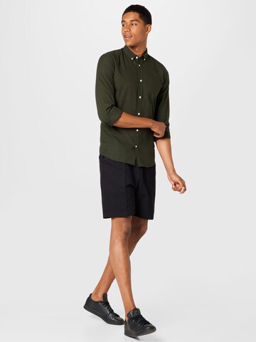 Only & Sons - Ajuste estrecho Camisa 'ALVARO' en verde