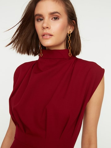 Trendyol Sheath dress in Red