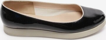 Salvatore Ferragamo Flats & Loafers in 38 in Black: front