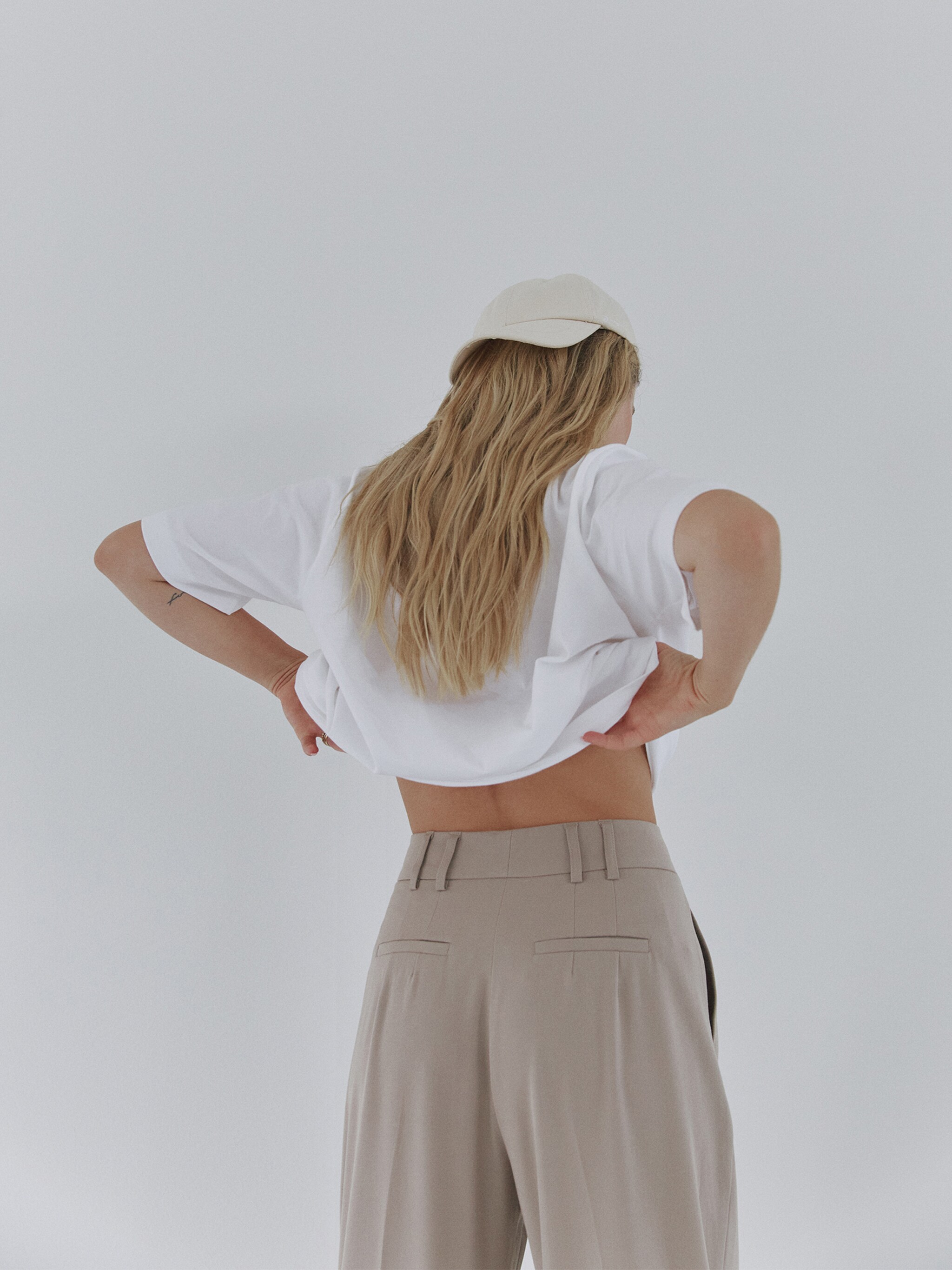 EDITED Producten Shirt 'Larina' Wit