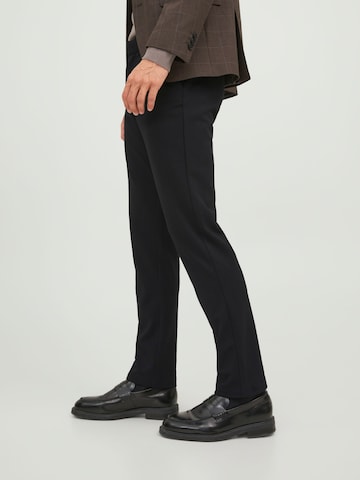 Coupe slim Pantalon chino JACK & JONES en noir