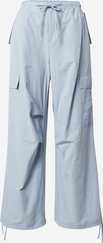 Bershka Ohlapna forma Kargo hlače | modra barva: sprednja stran