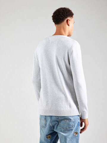 Tommy Jeans Pullover 'ESSENTIAL' in Grau