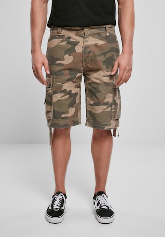Brandit Regular Cargoshorts in Grün