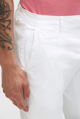 CMPD Regular Chino Pants in White