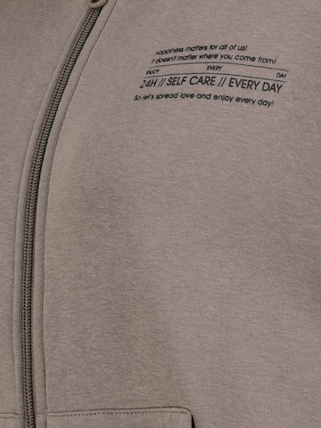 Sublevel Zip-Up Hoodie in Brown