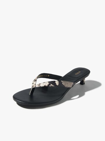 Estro - Sandalias con hebilla '203-24105-33' en negro