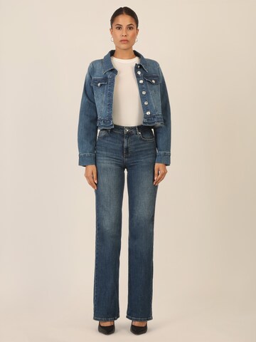 APART Between-Season Jacket in Blue